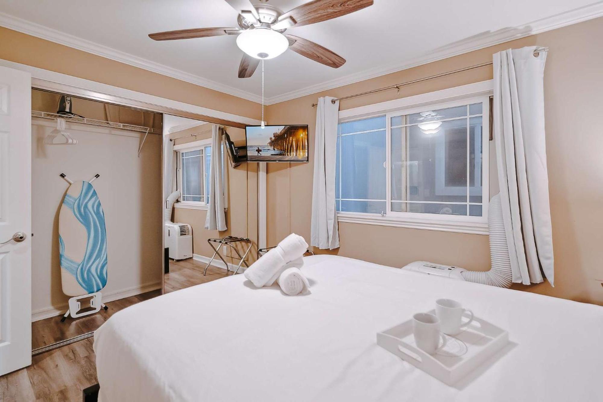 ニューポート・ビーチ Awesome 3Br 1 Block To Ocean Fast Wifi C1ヴィラ エクステリア 写真